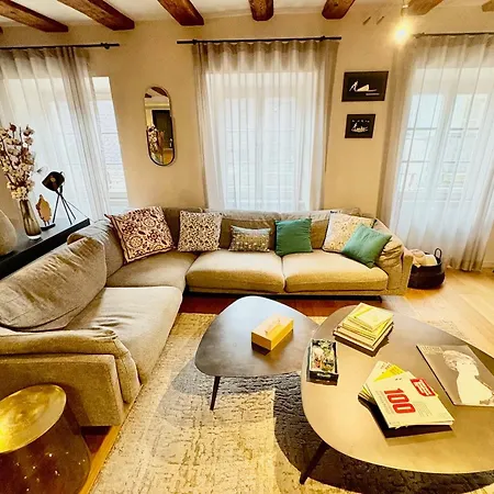Appartamento The Stables Premium Center *